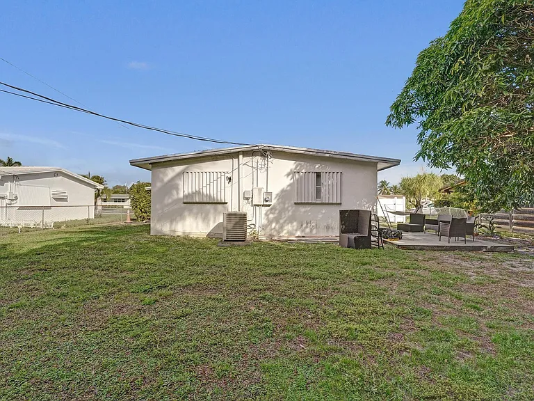 3322 McKinley St — Photo 58