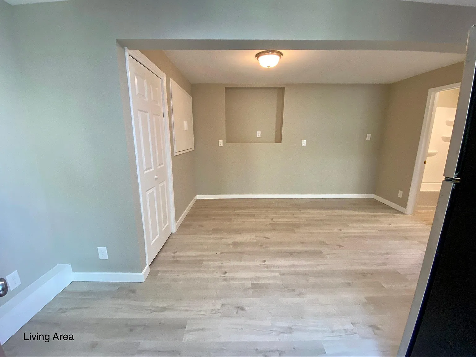 Studio, 240 sqft, $1,545 — Photo 2
