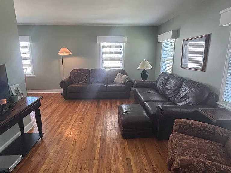 1315 W High St — Photo 2