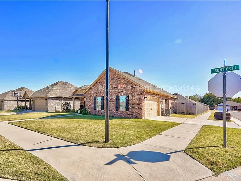 20618 Frontier Pl — Photo 3