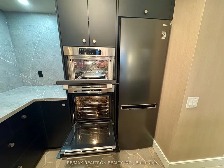 388 Bloor St E #1107 — Photo 10