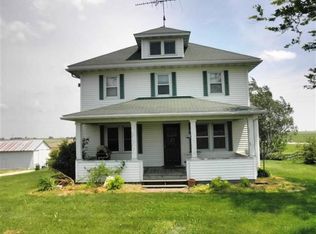 1207 Old Stage Rd, Waukon, IA 52172