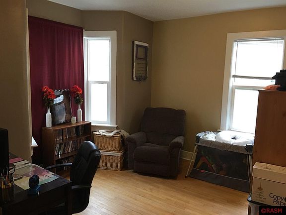 2nd image of 506 N Broadway St