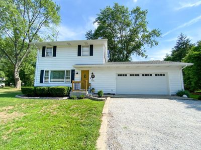 401 W Jefferson St, Kouts, IN, 46347