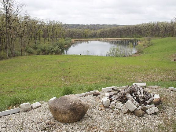 
Fire pit