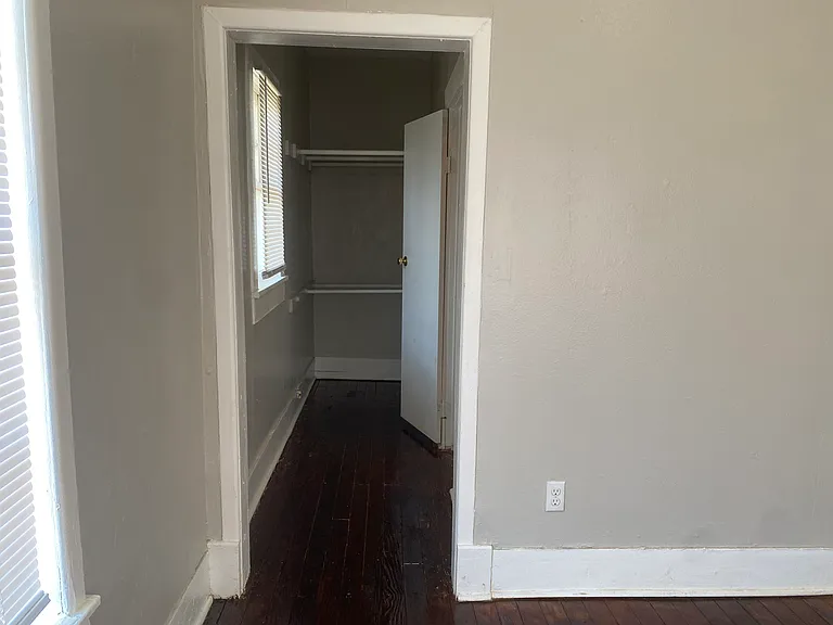 119 N Avenue D — Photo 12