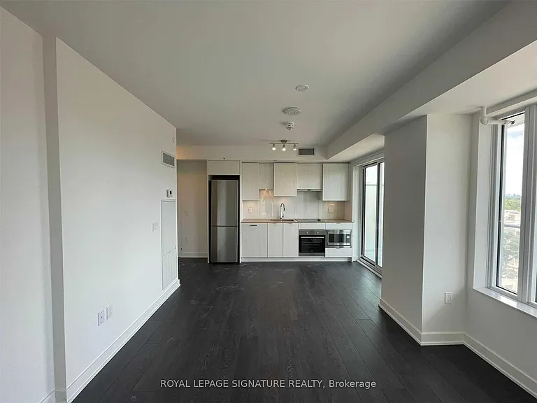 195 Redpath Ave #804 — Photo 2