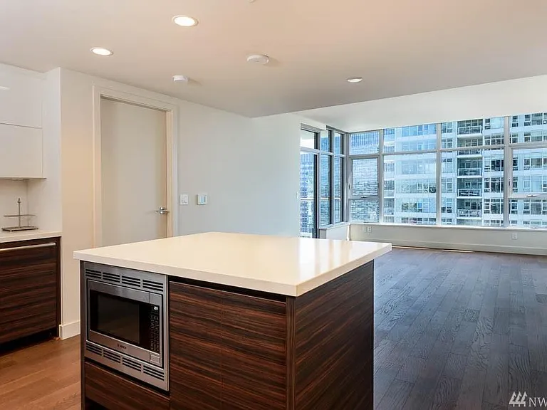 583 Battery St #2801 — Photo 3