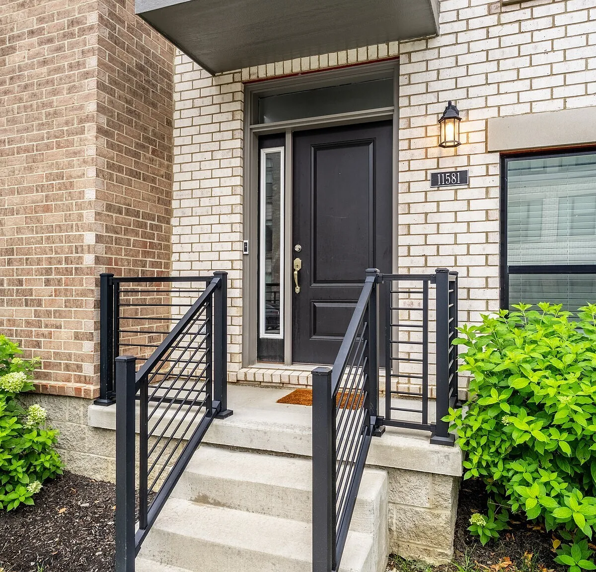 3 bed, 2.5 bath, 2073 sqft, $3,300 — Photo 3