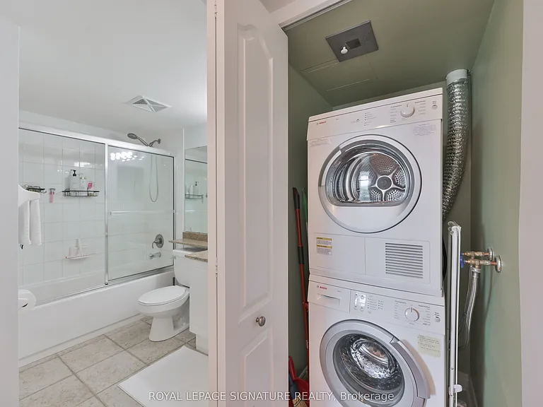 212 Eglinton Ave E #1907 — Photo 19