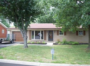 208 Redwood Dr, New Albany, IN 47150