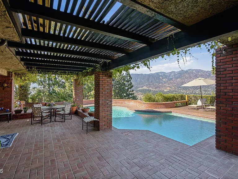 290 Saint Katherine La Canada — Photo 43