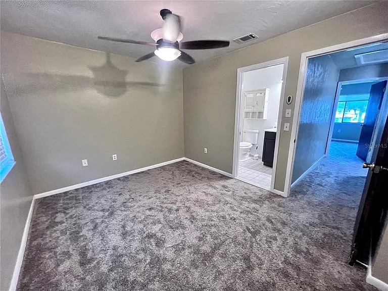 2735 SW 35th Pl #2004 — Photo 3