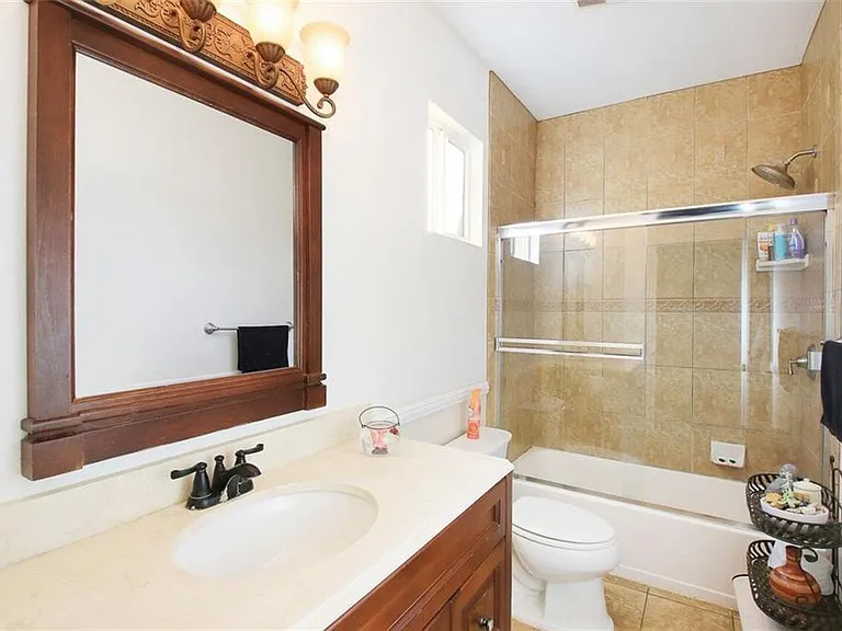 2134 Thomas St #C — Photo 3