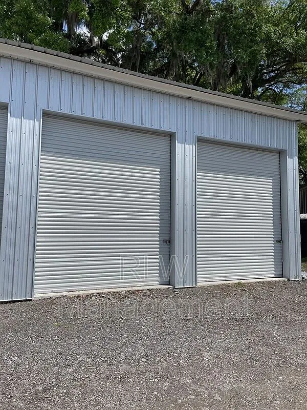 Studio, 840 sqft, $825 — Photo 3
