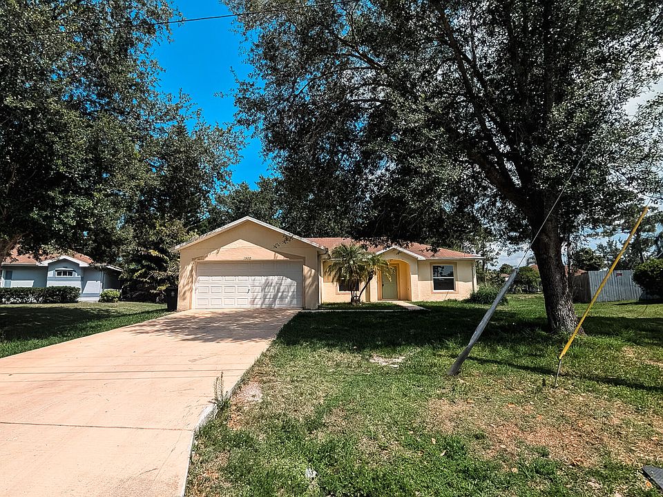 1st image of 1500 SW Bermel Avenue