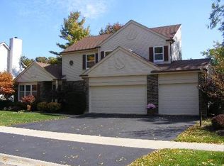 916 Interlaken Dr, Lake Zurich, IL