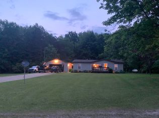 1944 W Herrick Rd, Farwell, MI 48622