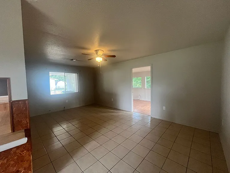 120 E Palm St — Photo 7