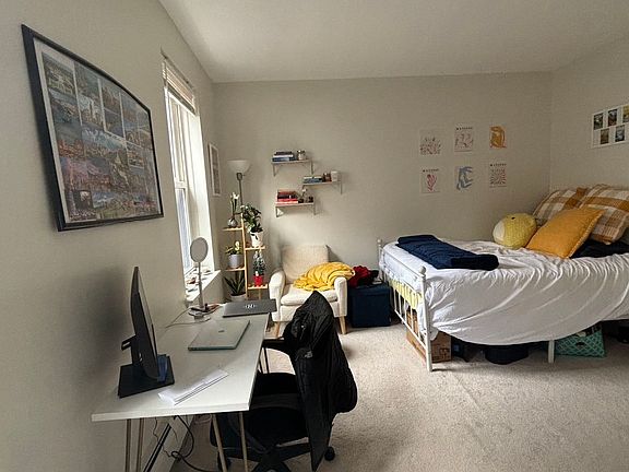 2nd image of 172 Salem St APT 2