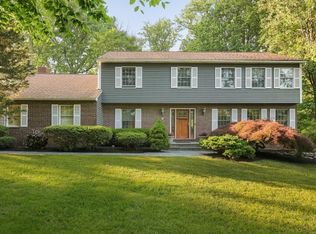 16 Geiger Ln, Warren, NJ 07059