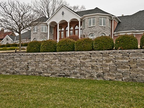 4th image of 6 Muirfield Dr
