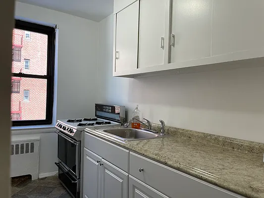 Sold by Coldwell Banker Kueber Realty | media 31