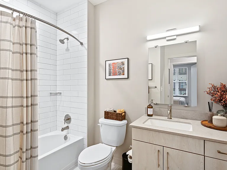 1 Bedroom- Bathroom