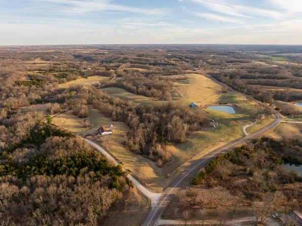 T 24624th Hwy, Milan, MO 63556