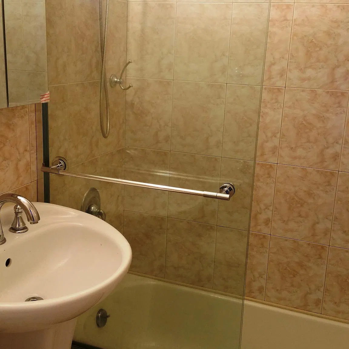 2 bed, 1000 sqft, $3,500 — Photo 4