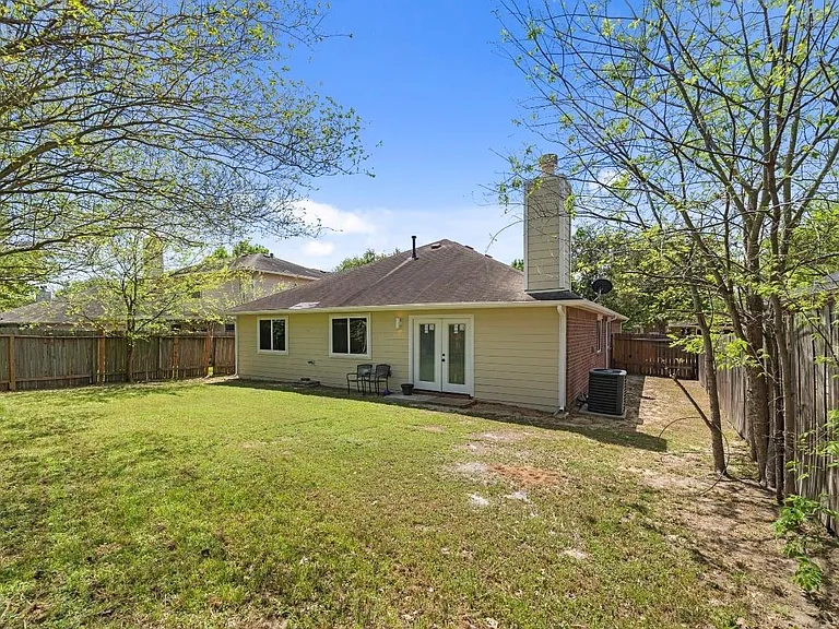 3910 Crystal Pass Ct — Photo 17