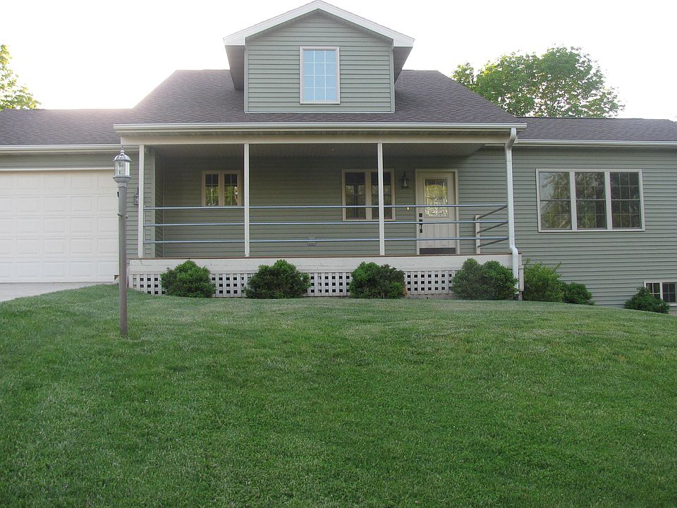 1st image of 3 Parkwood Cir