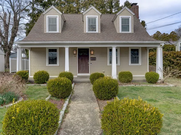 51 Westomere Terrace, New London, CT 06320