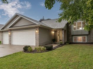 3657 Ironwood Ct SW, Rochester, MN 55902