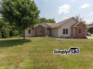 1711 Parkway Dr, Port Byron, IL 61275