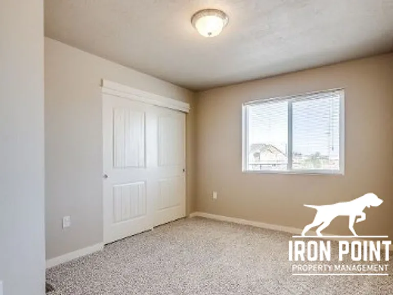 4772 N Morninggale Dr — Photo 12