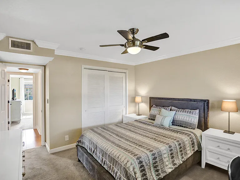 1501 E Broward Blvd #804 — Photo 46