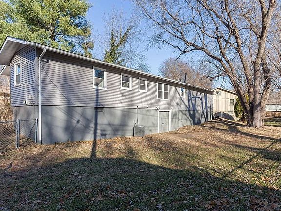 4th image of 8129 Waverly Ave