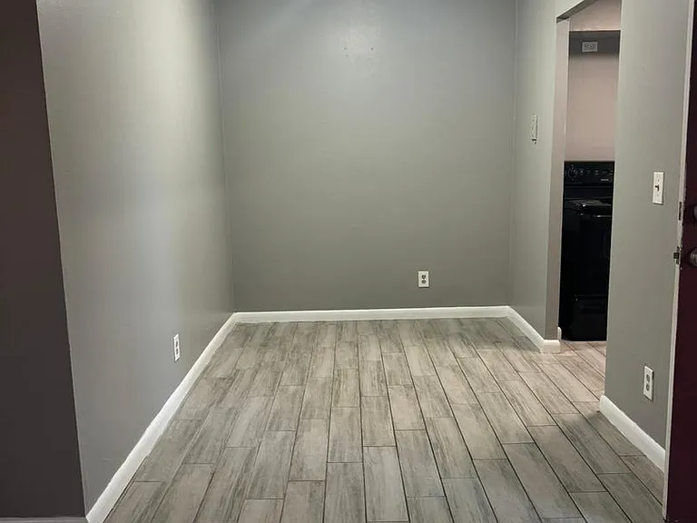 Arco Place Apartments - Under New Management — Photo 32