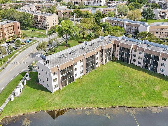 4th image of 10466 Sunrise Lakes Blvd APT 310
