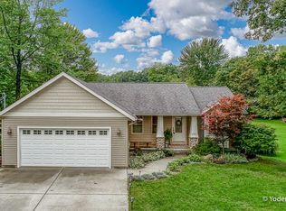 8767 S Vanderstel Dr, Newaygo, MI 49337