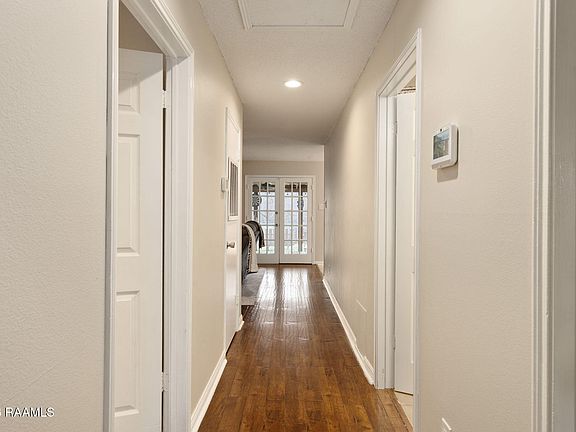 3rd image of 515 Smith Reed Rd