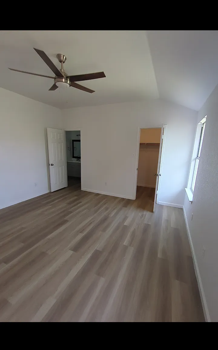 2201 Tracey Ann Lane — Photo 2