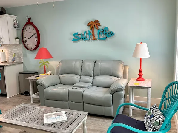 (undisclosed Address), Emerald Isle, NC 28594