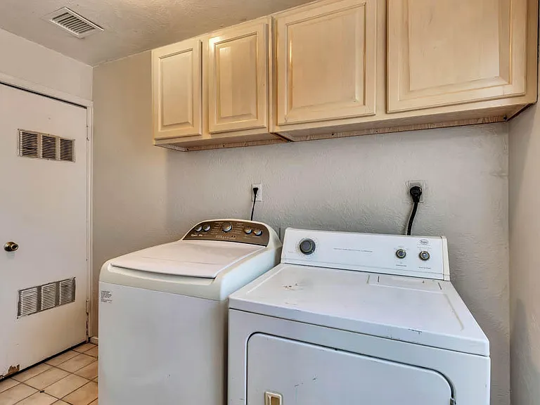 1001 Atwood Dr — Photo 19