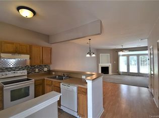 1110 Phil Oneil Dr, Charlotte, NC 28215