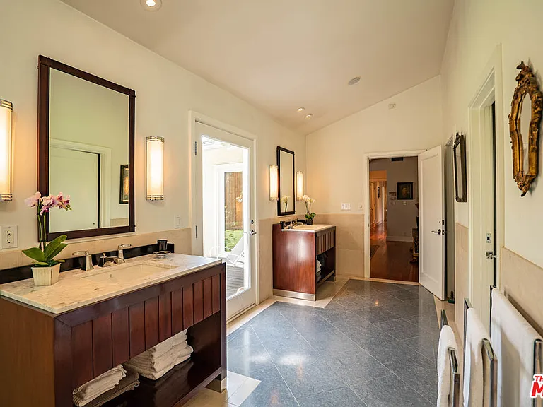 13324 W Sunset Blvd — Photo 5