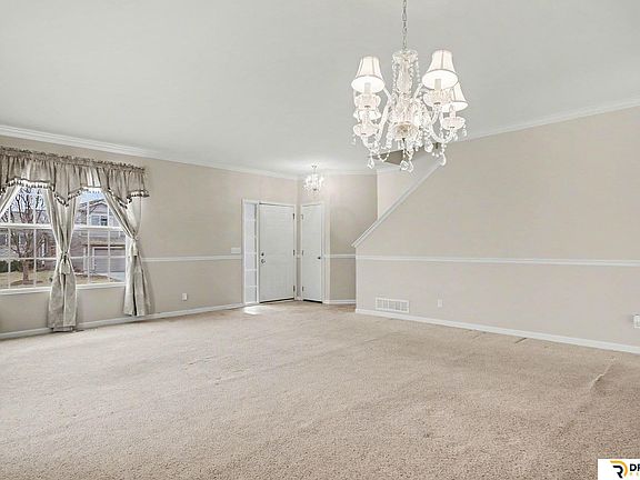 5th image of 7426 N 88th St
