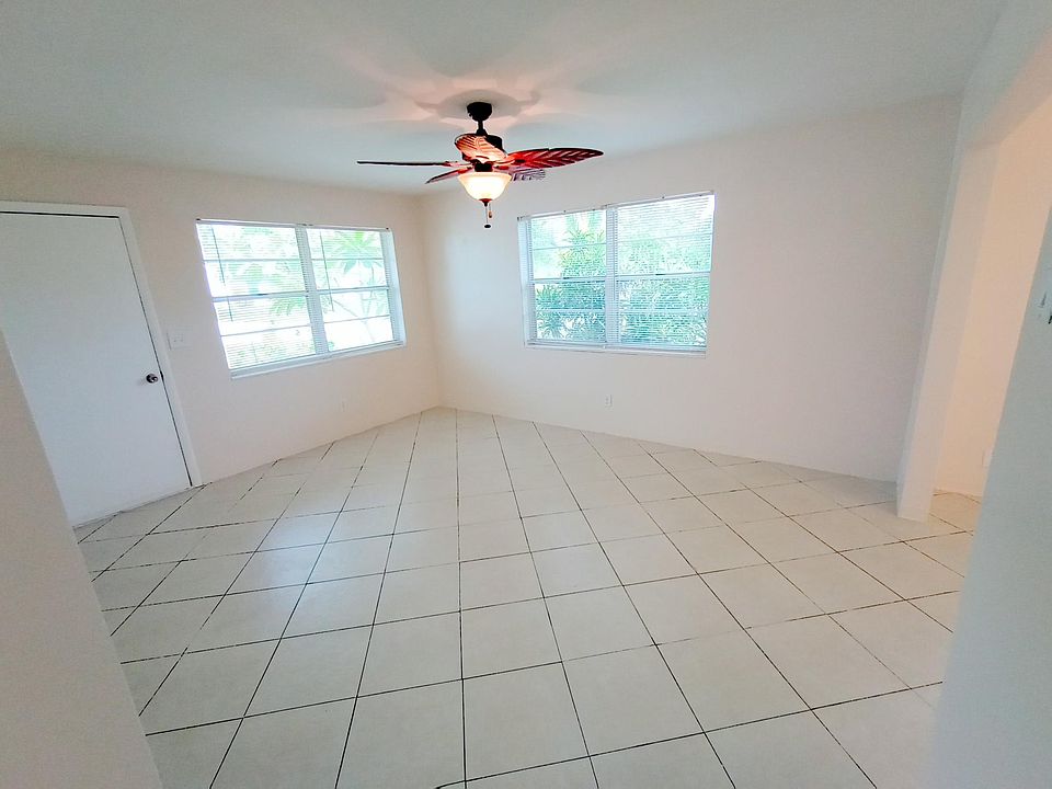 Entrance to Living Room