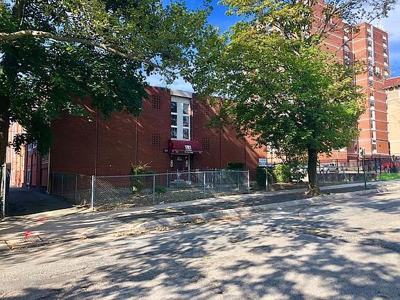 3rd image of 372 White St APT A4